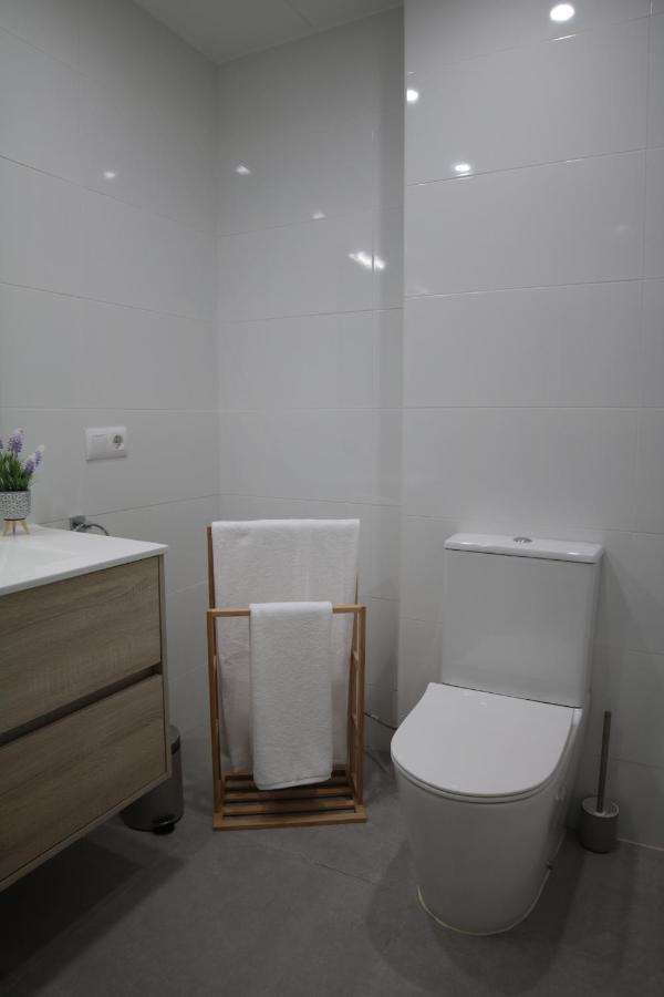 Modern Apartament Al Costat Del Parc De La Devesa Girona Dış mekan fotoğraf
