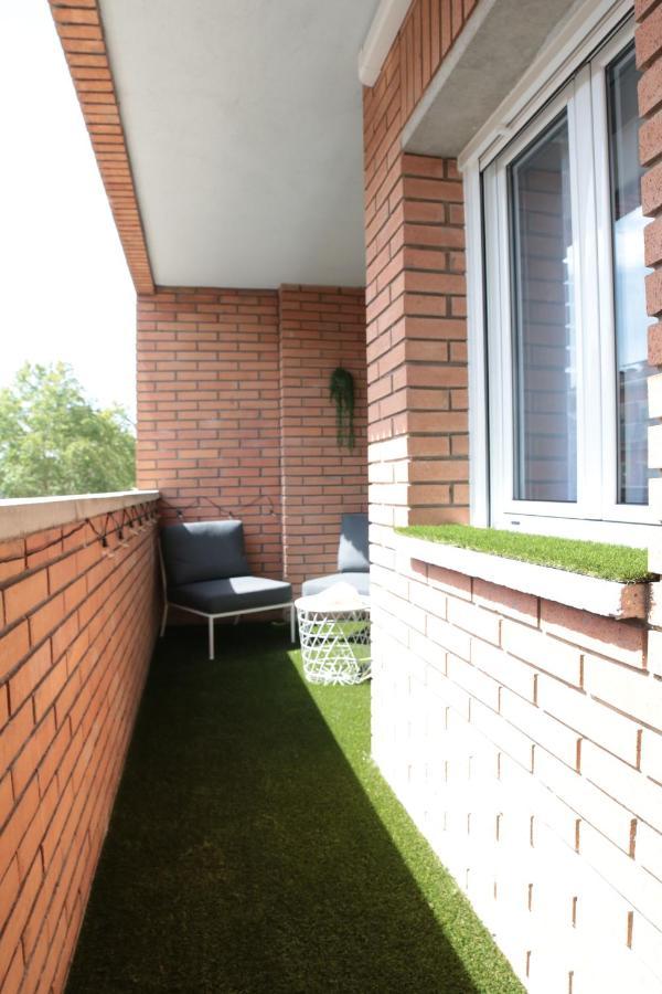 Modern Apartament Al Costat Del Parc De La Devesa Girona Dış mekan fotoğraf